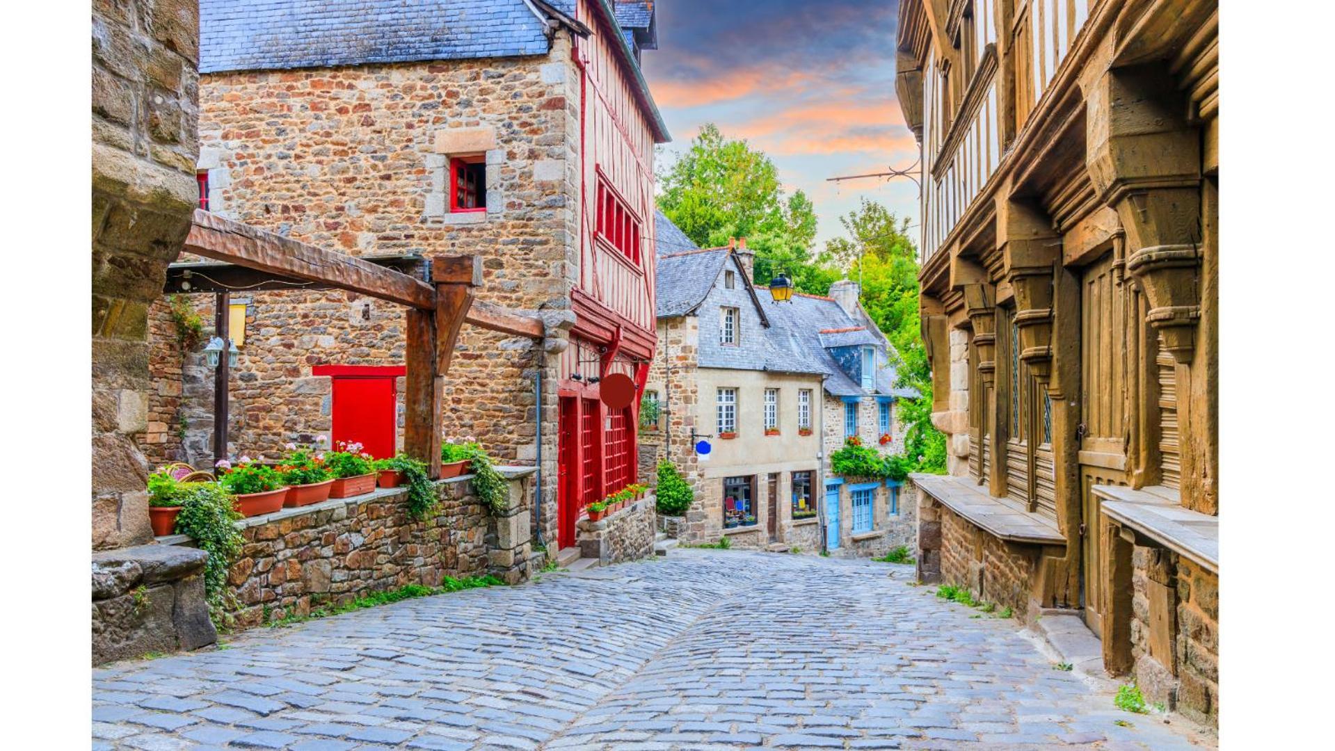 Demeures & Chateaux - Hotel De La Porte Saint-Malo ดีน็อง ภายนอก รูปภาพ